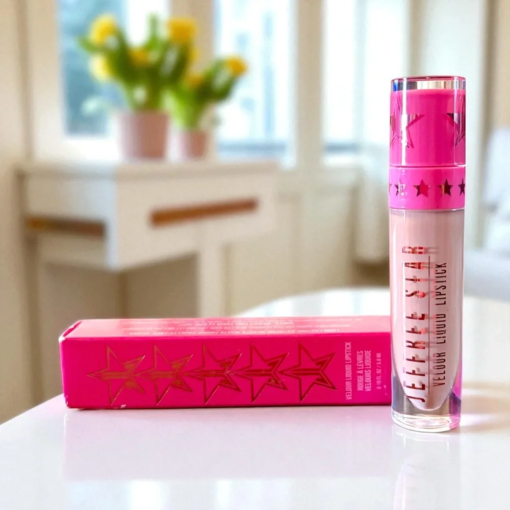 💎 Jeffree Star Velour Liquid Lipstick in Color Jeffree’s Nudes New In Box